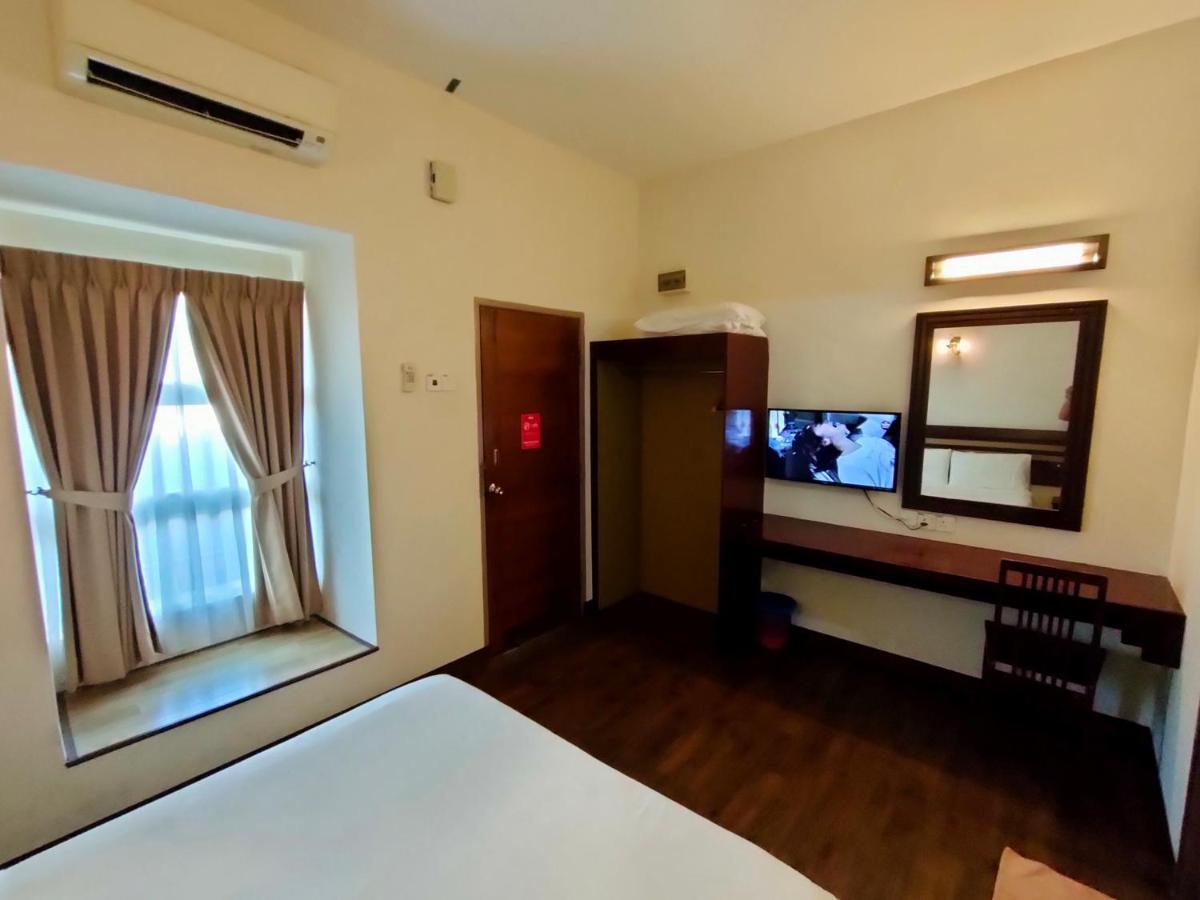 Cozzy Motel ملقا المظهر الخارجي الصورة