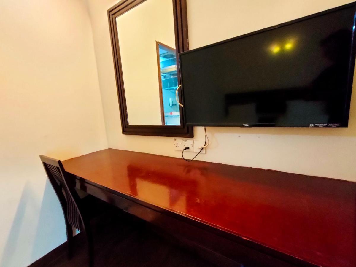 Cozzy Motel ملقا المظهر الخارجي الصورة