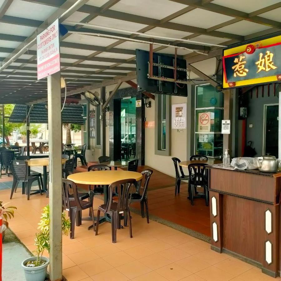Cozzy Motel ملقا المظهر الخارجي الصورة